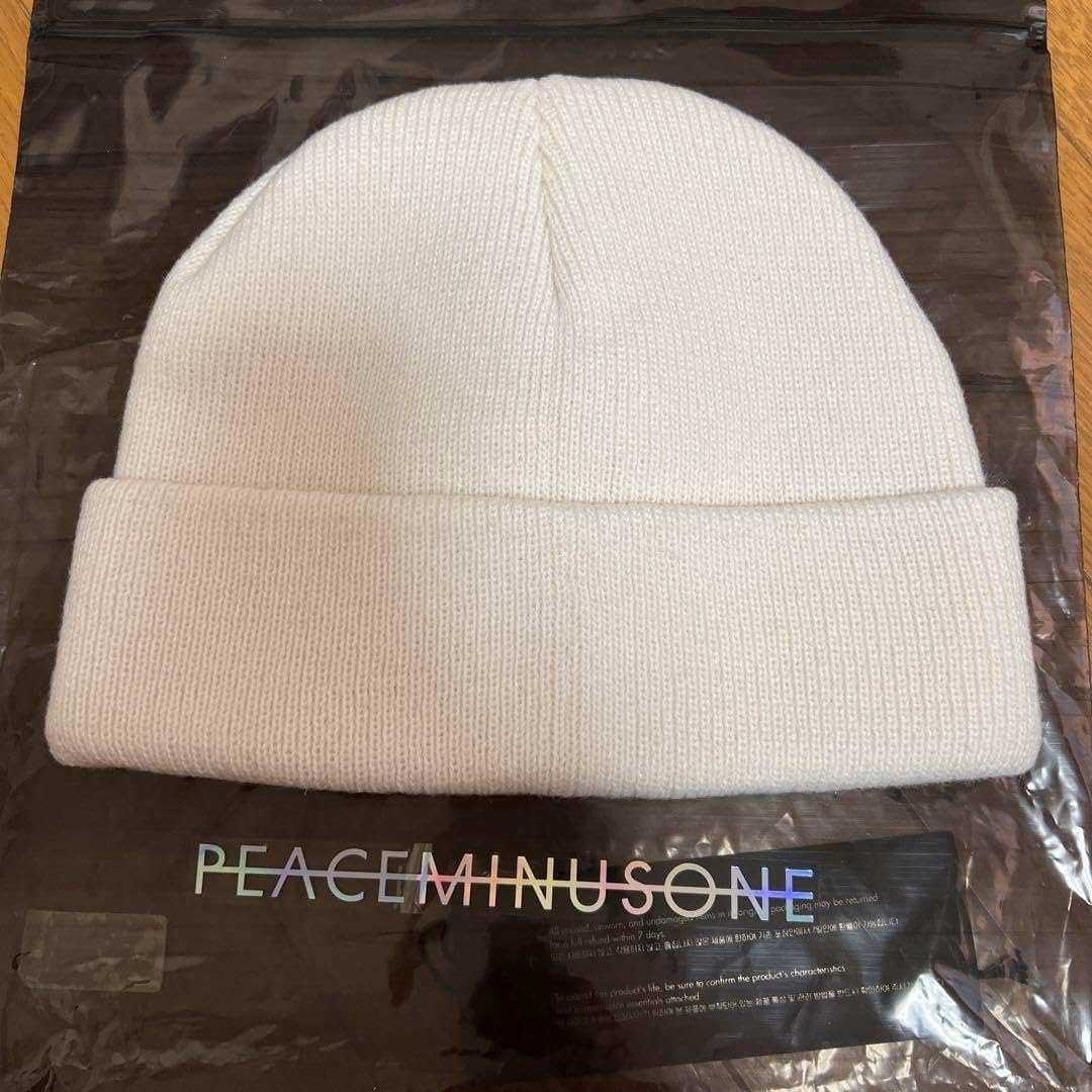 PEACEMINUSONE - 正規品☆ PEACEMINUSONE KNIT 白ニット帽子 PEACEMINUSONE（ニット帽/ビーニー）のフリマアイテム一覧